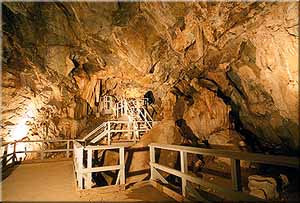Mitchell Caverns - walkway